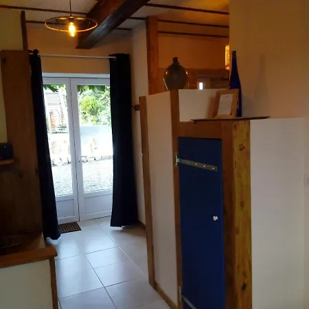 Bed & Breakfast L'anagramme, Chambres, Table D'hotes Et Pour Adultes, Naturistes Ou Non ! *