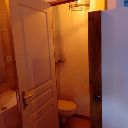 L'anagramme, Chambres, Table D'hotes Et Pour Adultes, Naturistes Ou Non ! Bed & Breakfast