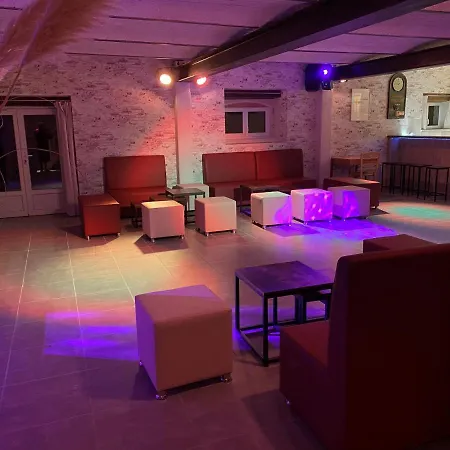 L'anagramme, Chambres, Table D'hotes Et Pour Adultes, Naturistes Ou Non !