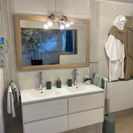 L'anagramme, Chambres, Table D'hotes Et Pour Adultes, Naturistes Ou Non ! Cindre